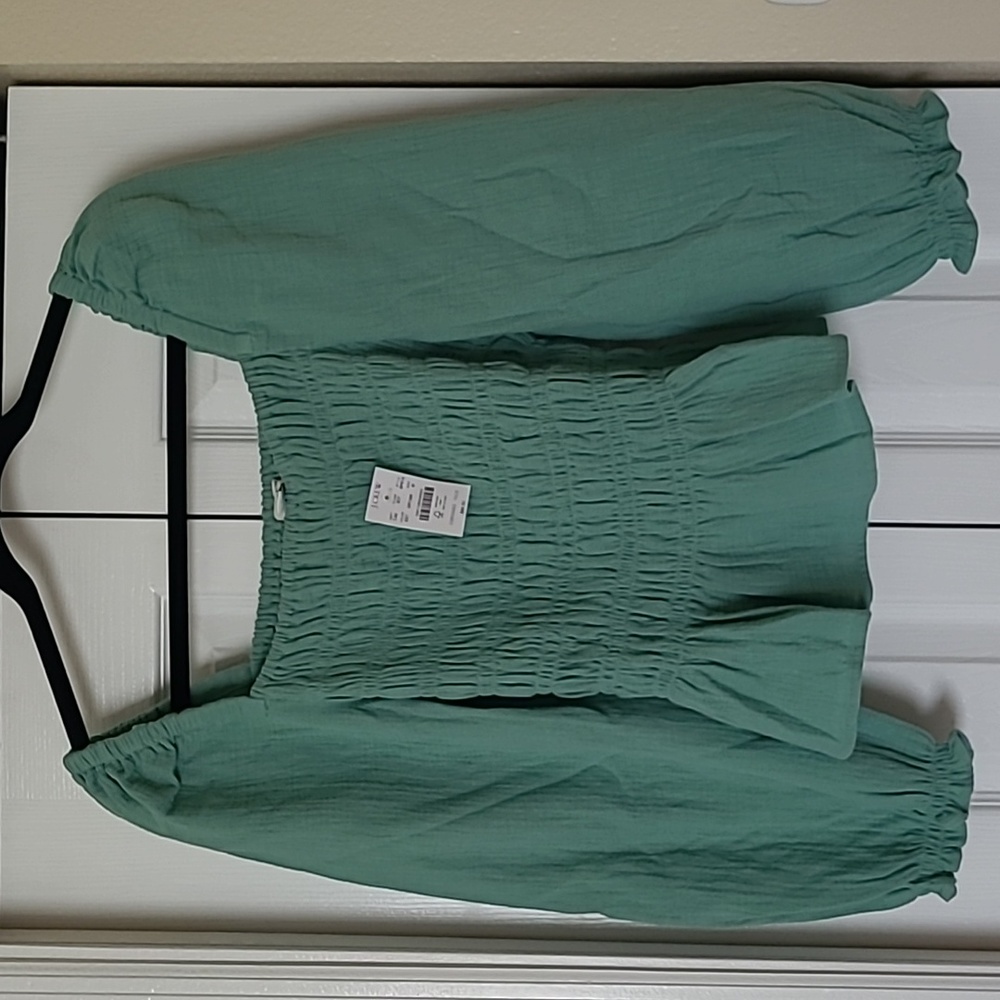 NWT Peasant top